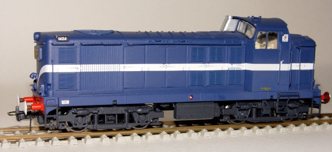 Diesel locomotive EE 1400 with running number #1424<br /><a href='images/pictures/Sudexpress/142408.jpg' target='_blank'>Full size image</a>